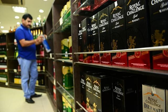 The move is being widely praised by liquor associations in the state (Photo by Ramesh Pathania/Mint via Getty Images)
