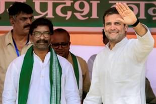 Former Congress president Rahul Gandhi with Jharkhand Chief Minister Hemant Soren.