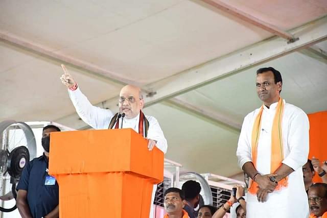 Home Minister Amit Shah and Komatireddy Rajagopal Reddy at BJP's massive rally in Munugode (via Twitter)