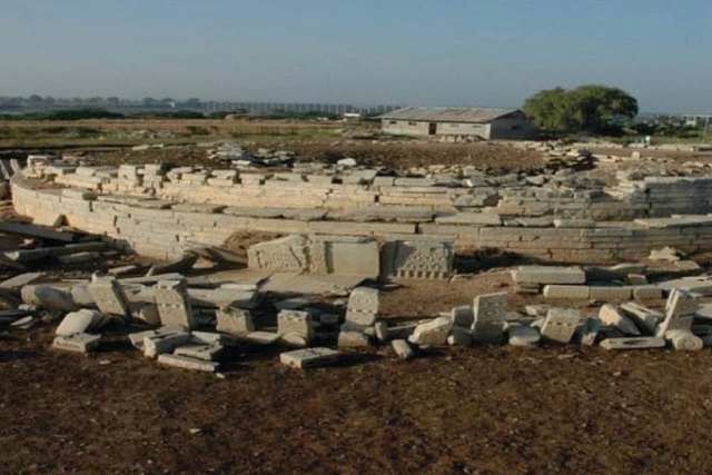 Excavated Findings At Rare Buddhist Site In Karnataka At The Mercy Of ...