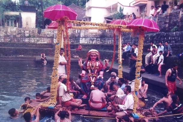 Visarjan images from yesteryears