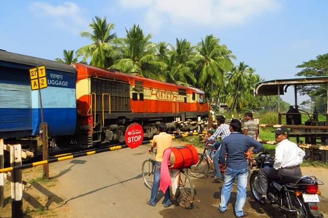 Railways to eliminate 20,000 level crossings. (Flickr)