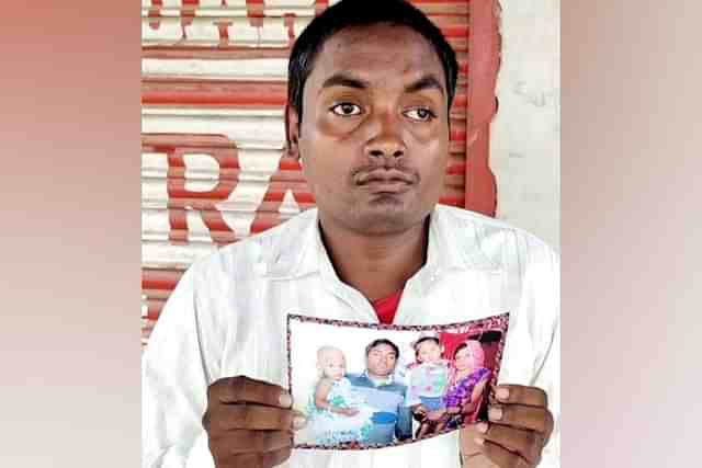 Jagveer with his family photograph