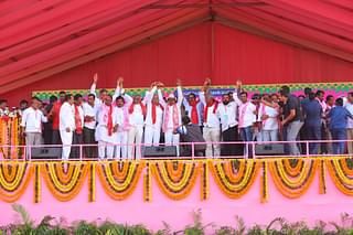 CM KCR with communist leaders at a rally on Sunday for Munugode elections (TRS)