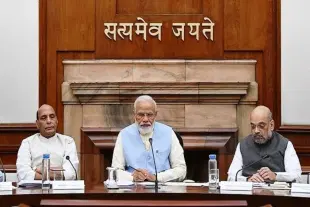 Prime Minister Narendra Modi along with his cabinet (representative image) (@airnewsalerts/Twitter )
