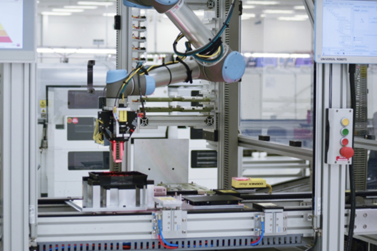 Reliance, US-Based Firm Complete Electronics Manufacturing JV ...