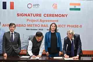 Signing of Ahmedabad Metro Phase-II Agreement (@FranceinIndia)