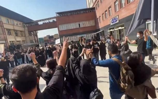 A picture of the protests on 15 October