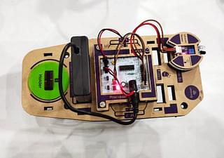 A Tinkl electronic kit from Butterflyfields.