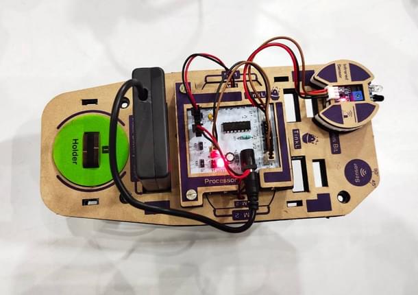 A Tinkl electronic kit from Butterflyfields.