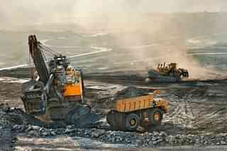 Coal mining. (Freepik)