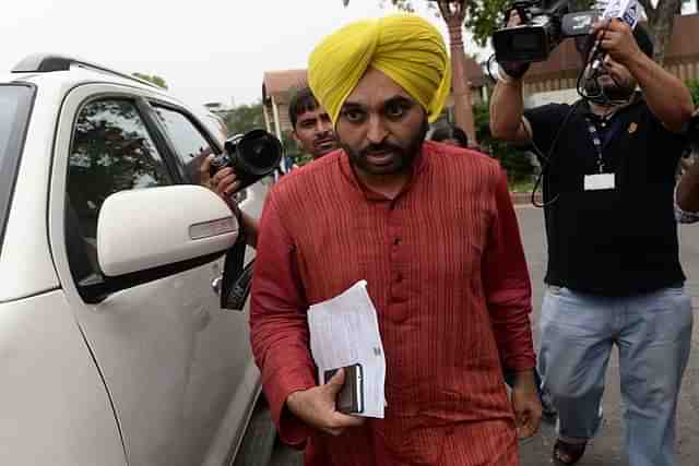 Aam Admi Party (AAP) Member of Parliament Bhagwant Mann arrives at the Indian parliament. Photo 
credit: PRAKASH SINGH/AFP/GettyImages
