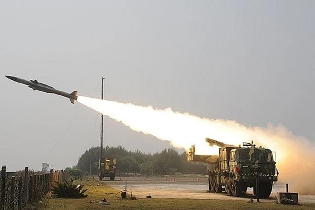 Akash Missile Test (Ministry of Defence/Wikimedia Commons)
