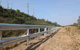 Construction of Metal Beam Fencing on Mumbai-Ahmedabad route