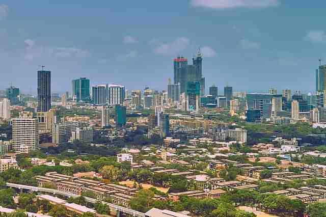 Mumbai skyline (Wikimedia Commons)