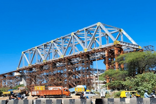 Namma Metro Construction Site (Skyscraper City)