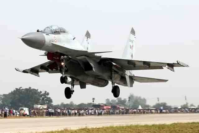 A Su-30 MKI landing on an expressway air strip. 