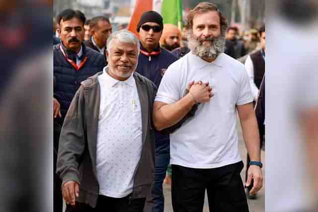 Rahul Gandhi with Perumal Murugan.