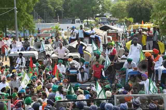 Protest at Chandigarh-Mohali border (Twitter) 