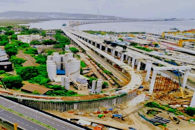 Mumbai Trans harbour link 
Sewri interchange with eastern freeway (Via Twitter/Rishi Kesh Singh)