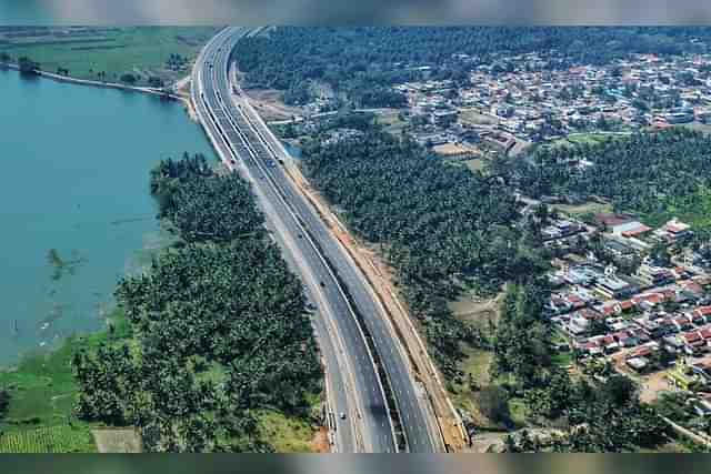 Mysuru-Bengaluru Expressway (Droneman/Twitter)