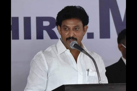 Tamil Nadu: Video Of Government School Students Having To Clean Toilets