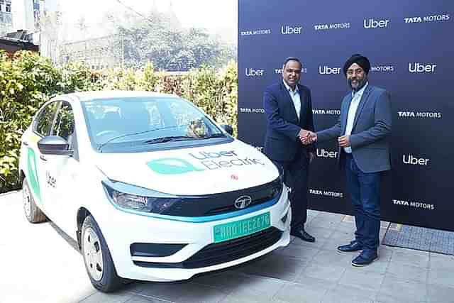 Heads of Tata Passenger Electric Mobility and Uber India at the MoU signing event (Tata Motors)