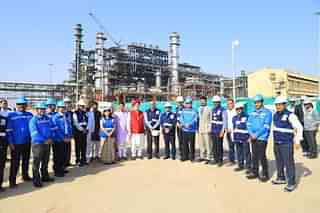 Union Minister for Petroleum and Natural Gas Hardeep S Puri at the under-construction Barmer Refinery (@HardeepSPuri/Twitter)