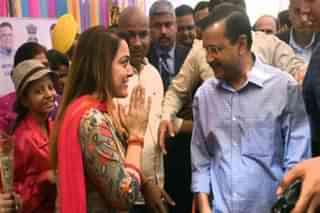 Delhi's New Mayor, Shelly Oberoi with Chief Minister, Arvind Kejriwal (Source: @OberoiShelly)