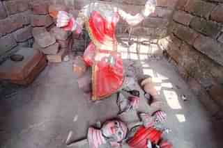 Radicals vandalise idols at 14 Hindu temples in Bangladesh (Image via Twitter)