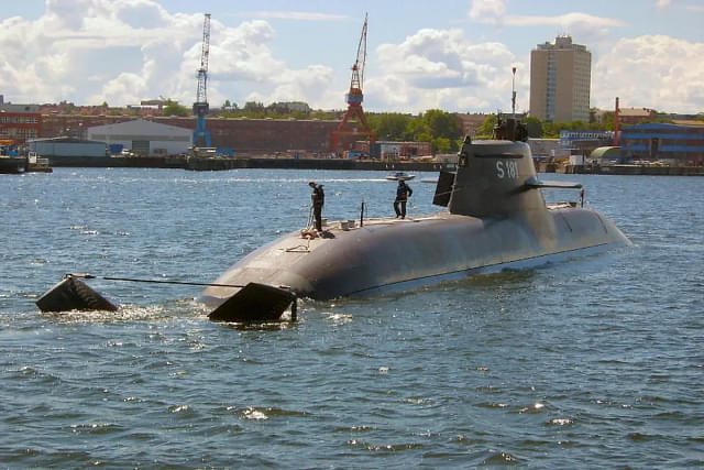 A German Navy U-212/214 Class Submarine (Via Naval Technology)