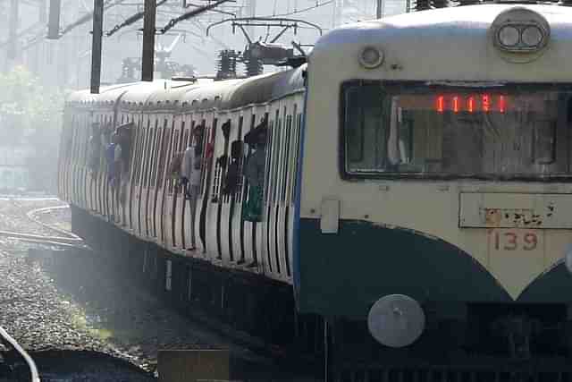 Chennai Suburban Rail (Flickr/Simply CVR)