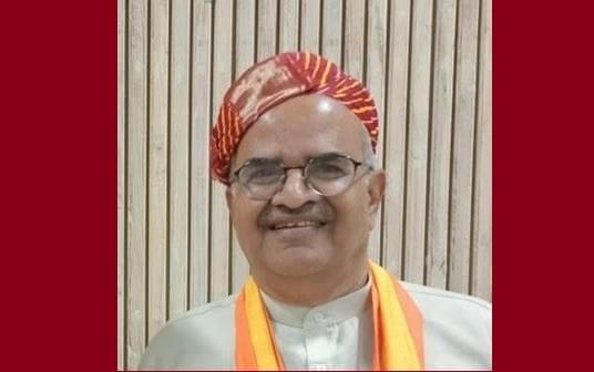 Shrikant Talageri after receiving an honorary doctorate at the Indus University Ahmedabad in January 2020.