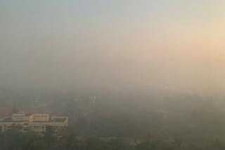 Smoke engulfs Kochi as Brahmapuram waste plant fire continues to burn. (Twitter).