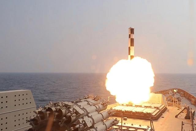 (Brahmos Launch, picture by Indian Navy)