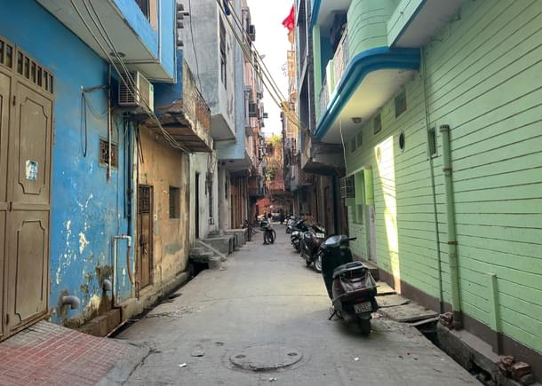 A visit to Sabiya Begum's house.