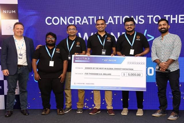 The winning team, ‘Fanisko’, at the NextIn cricket hackathon flanked by ICC Head of Digital, Finn Bradshaw (left) and hackathon ambassador, Dinesh Karthik.