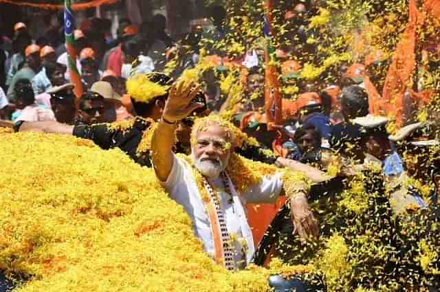 PM Modi in a roadshow in Mandya (Twitter)