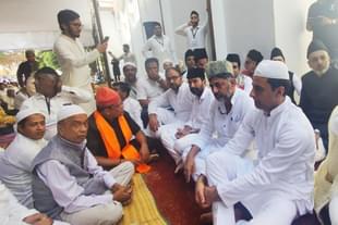 D K Shivakumar at Iftar Party (Hindustan Gazette)