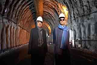 Union Minister Nitin Gadkari and J&K LG Manoj Sinha at the Zoji La Tunnel inspection.