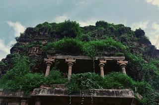 Ruined Apatsahayeswarar temple (screengrab)