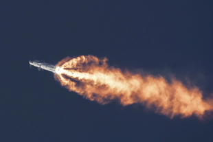 SpaceX's Starship mid-flight (Photo: SpaceX/Twitter)