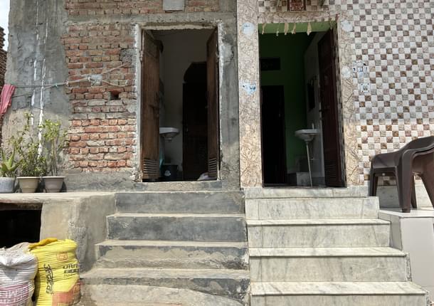 The house on the left is of Saahil while the right one is of Kamlesh