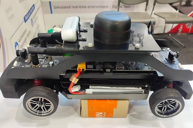 Edutech's PixKit autonomous driving development kit is a handy platform for vehicle developers.