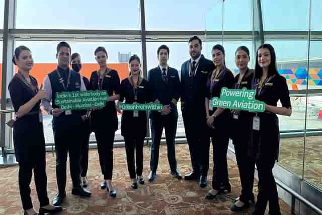 Vistara crew operating India's first  domestic commercial flight on SAF.