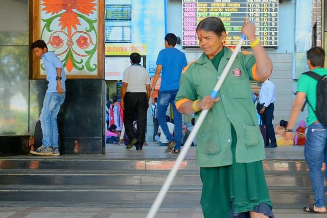 Cleanliness drive at the Bengaluru railway station after launch of the Swachh Bharat Abhiyan in 2015. (Hemant Mishra/Mint via Getty Images)