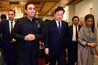 Foreign Minister Bilawal Bhutto with his Chinese counterpart Qin Gang. 