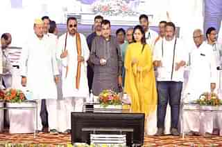 Union Road Transport and Highways Minister Nitin Gadkari and other officials at the inauguration. (PIB).