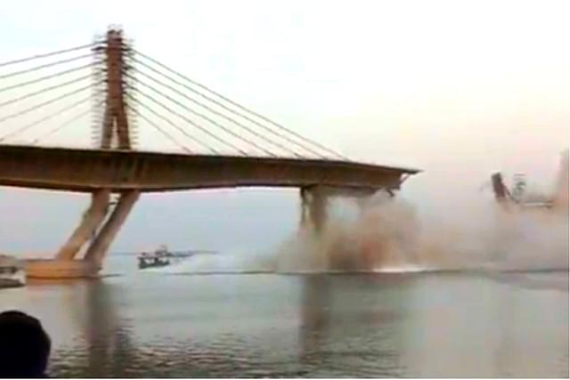 The Aguani Ghat-Sultanganj bridge (Screengrab from ANI video)