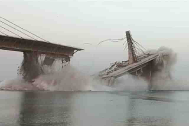 Under construction Aguwani-Sultanganj bridge in Bihar collapsed.